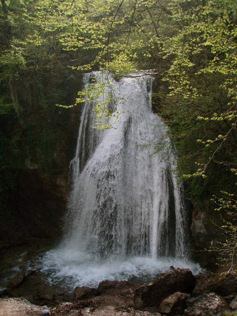 Водопад Джур-Джур.jpg