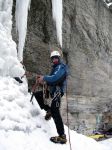 ice-climbing-02.jpg
